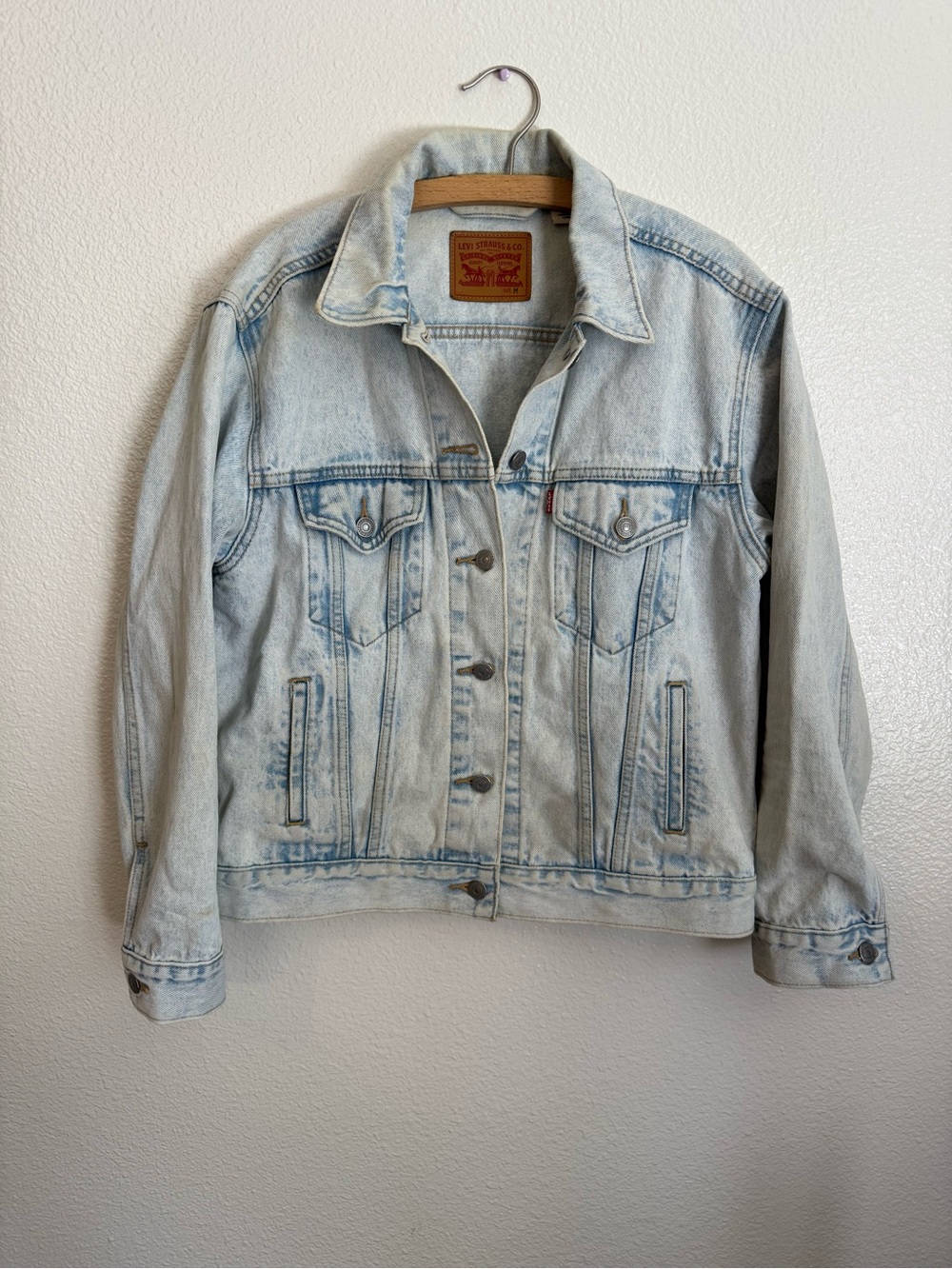 2017 Levi's Light Blue Stonewash Denim Jacket